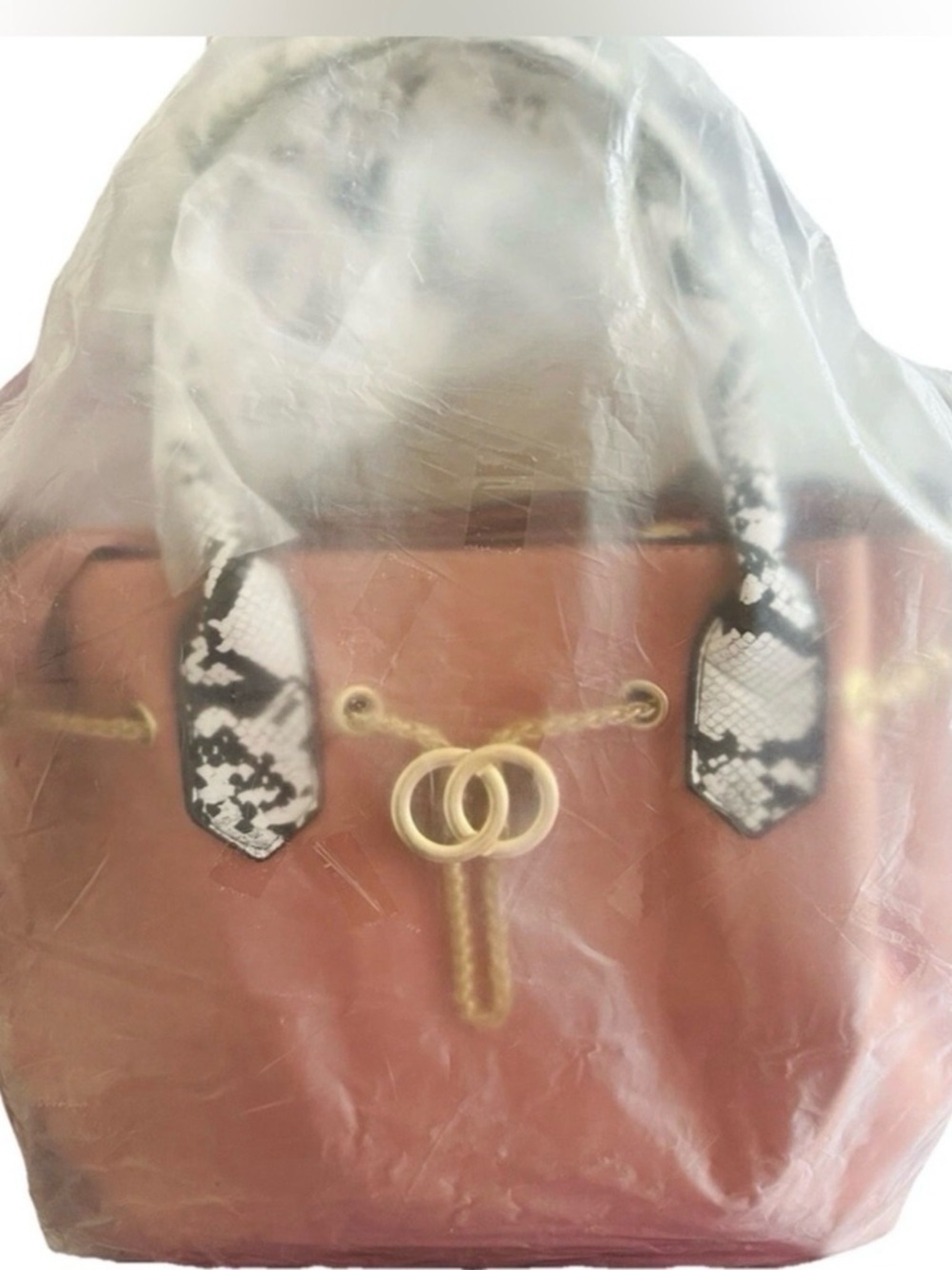 Chic Pink Tote with Snake-Print Trim and Gold Chain Detail - Picture 6 of 6